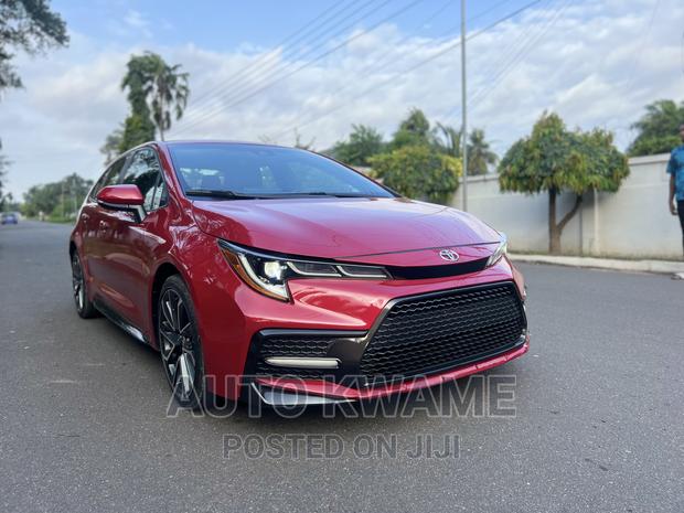 Toyota Corolla SE 2021 Red