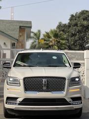 Lincoln Navigator Standard 4x4 2019 White for sale