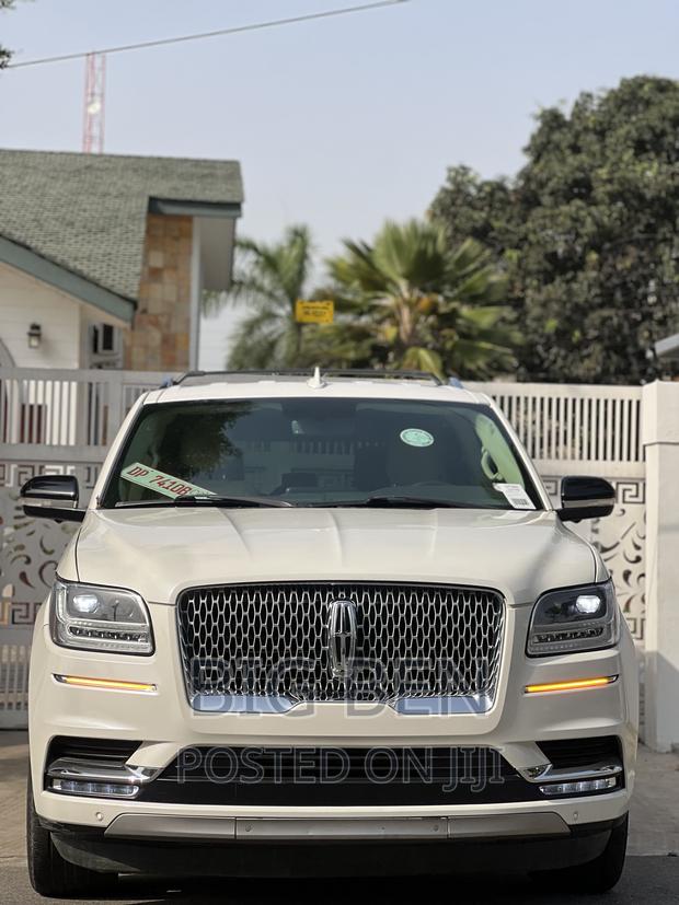 Lincoln Navigator Standard 4x4 2019 White
