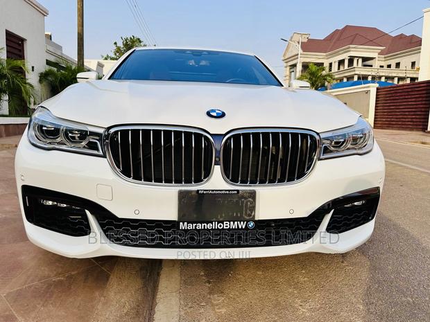 BMW 7 Series 2019 White