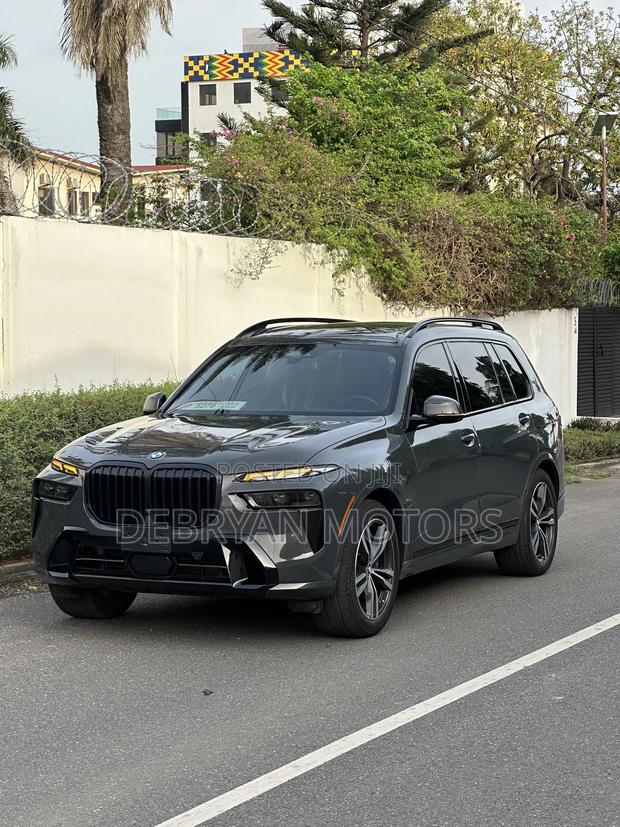 BMW X7 xDrive40i 2023 Gray