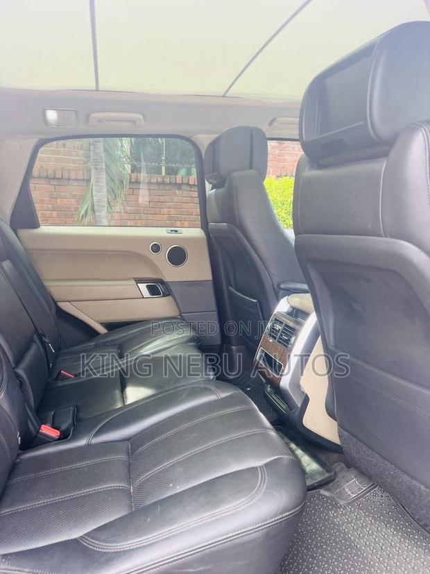 Land Rover Range Rover Sport HSE Td6 4x4 (3.0L 6cyl 8A) 2016 Black