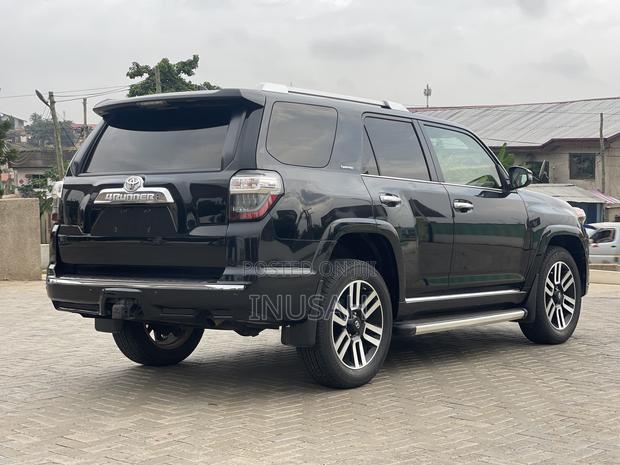 Toyota 4-Runner Limited 4x4 2019 Black