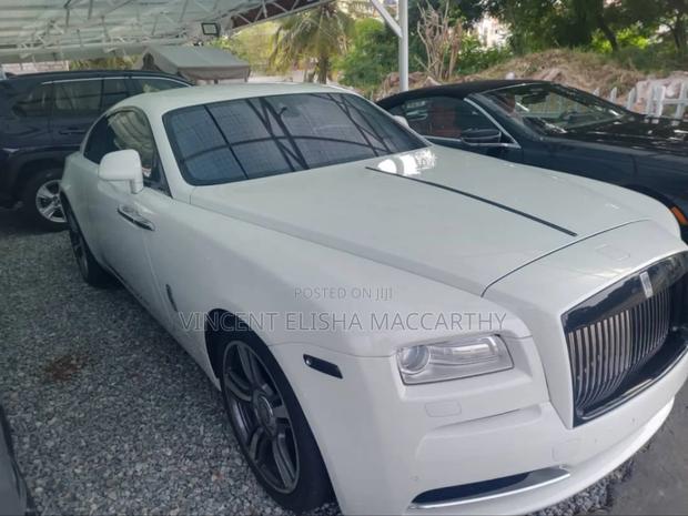 Rolls-Royce Phantom 2017 White