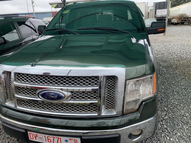 Ford F-150 XLT 2011 Green