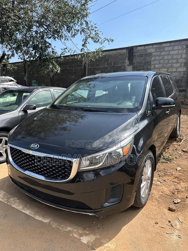 Kia Sedona 2015 Black