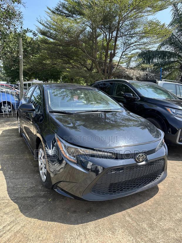 Toyota Corolla LE 2021 Black