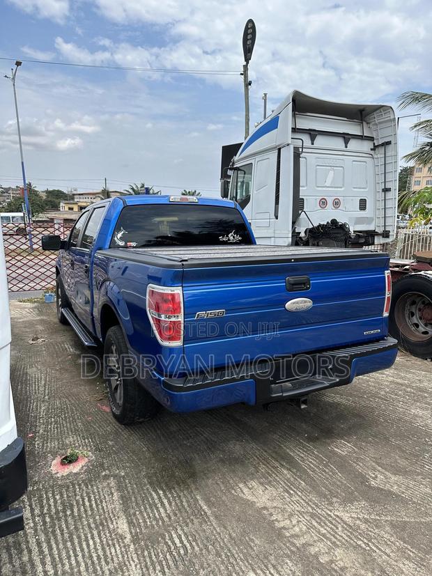 Ford F-150 XLT 2012 Blue