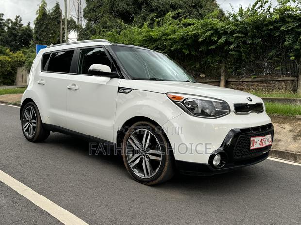 Kia Soul Hatchback 2016 White
