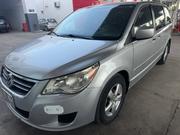 Volkswagen Routan SE 2010 Silver for sale