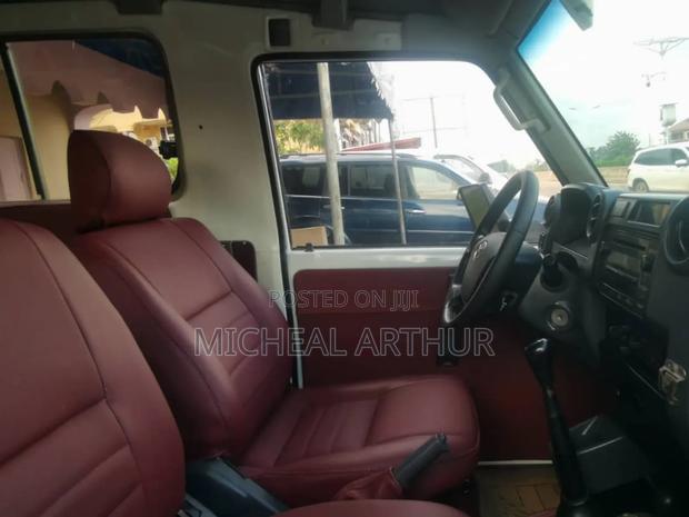 Toyota Land Cruiser 2013 White