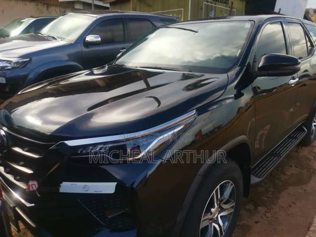 Toyota Fortuner 2020 Black