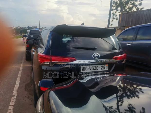 Toyota Fortuner 2020 Black