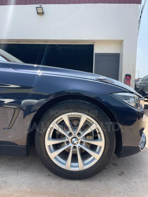 BMW 530i 2019 Blue