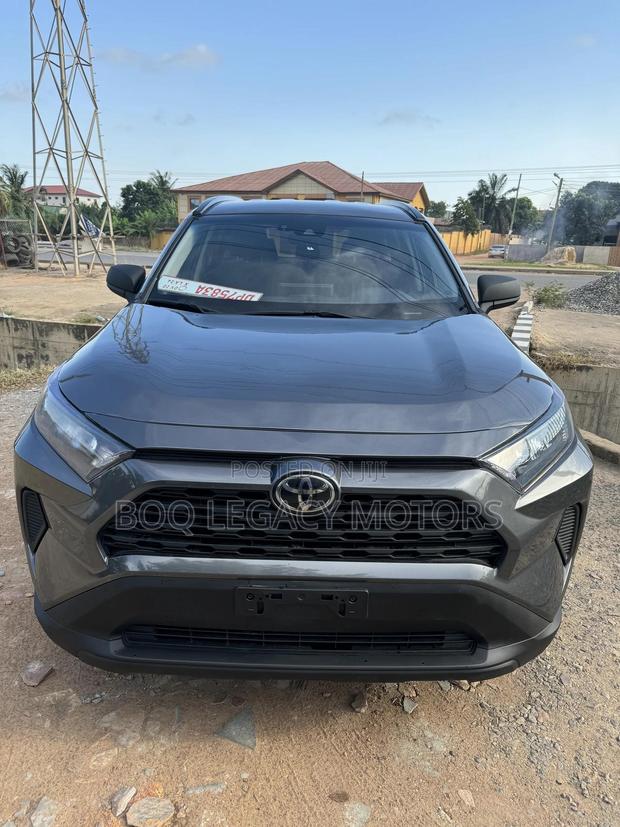 Toyota RAV4 2020 Gray