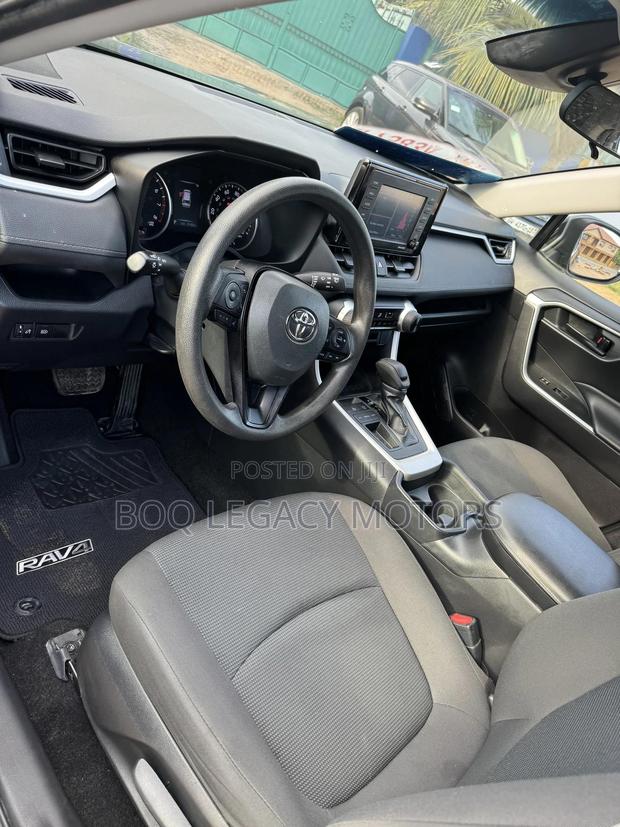 Toyota RAV4 2020 Gray