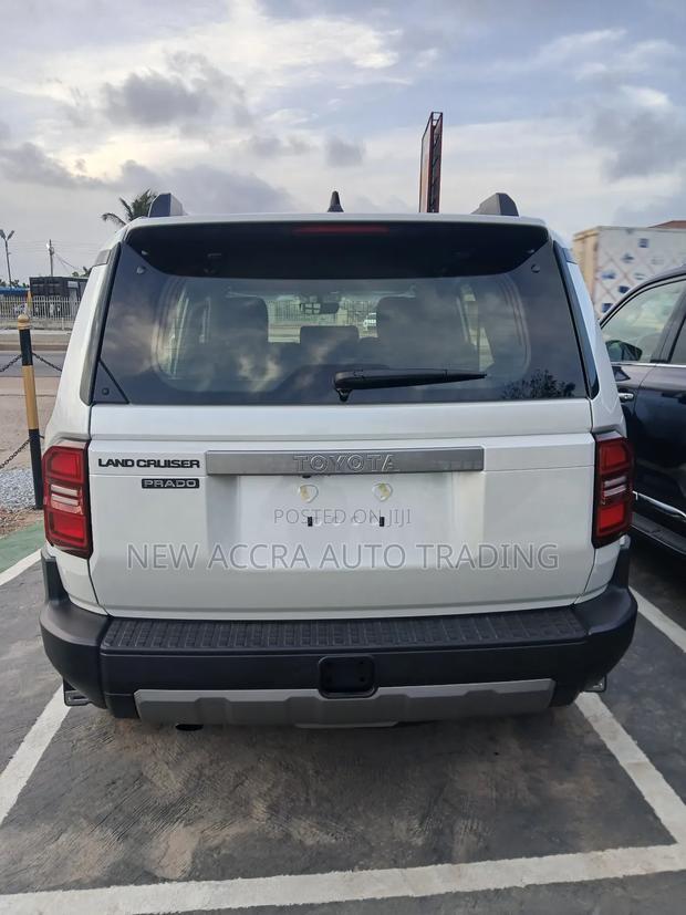 New Toyota Land Cruiser Prado 2024 White