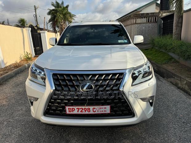 Lexus GX 460 AWD 2022 White