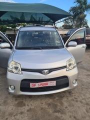 Toyota Sienta 1.5 FWD 2014 Silver for sale