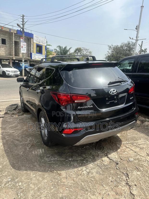 Hyundai Santa Fe Limited Ultimate FWD 2018 Black