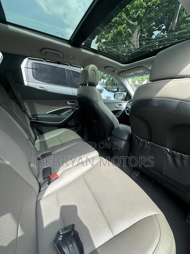 Hyundai Santa Fe Limited Ultimate FWD 2018 Black