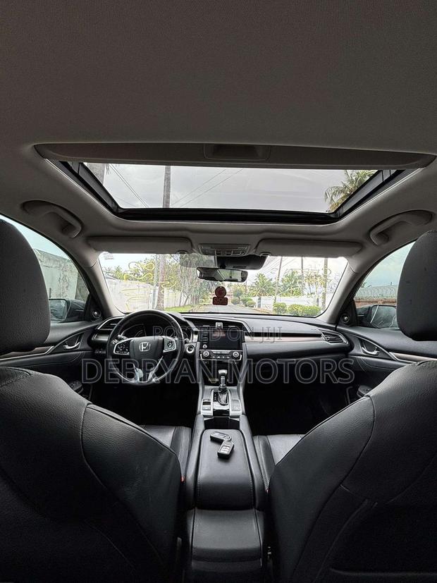 Honda Civic Touring Sedan 2019 Gray