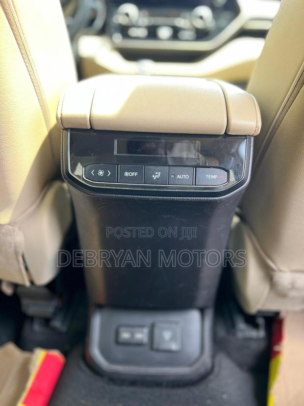 Toyota Highlander Limited FWD 2023 Blue