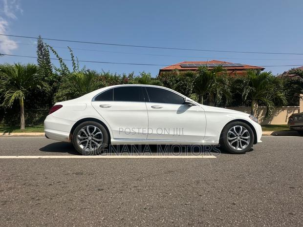 Mercedes-Benz C300 Luxury 4Matic Sedan AWD (2.0L 4cyl 7A) 2016 White