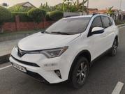 Toyota RAV4 XLE 4dr SUV (2.5L 4cyl 6A) 2018 White for sale