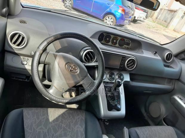 Toyota Corolla L 4dr Sedan (1.8L 4cyl 5M) 2012 Blue