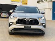 Toyota Highlander XLE 2022 Silver for sale