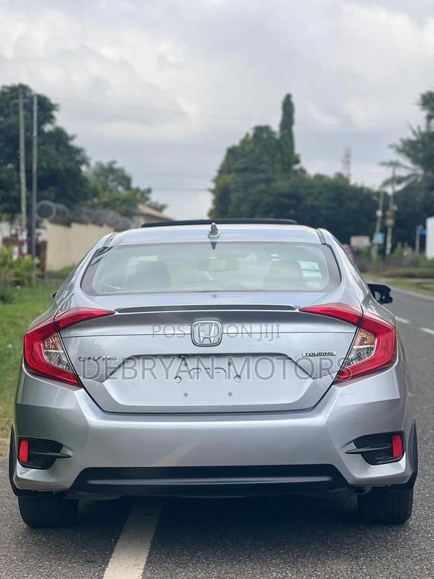 Honda Civic Touring 4dr Sedan (1.5L 4cyl) 2016 Silver