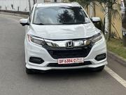 Honda HR-V Touring AWD 2019 White for sale