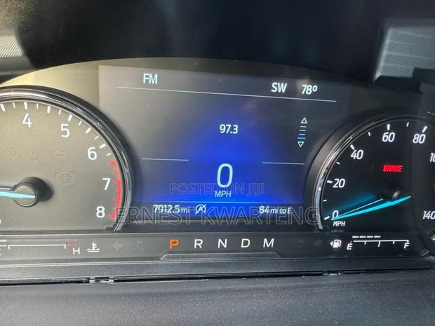 Ford Explorer XLT 2021 Silver
