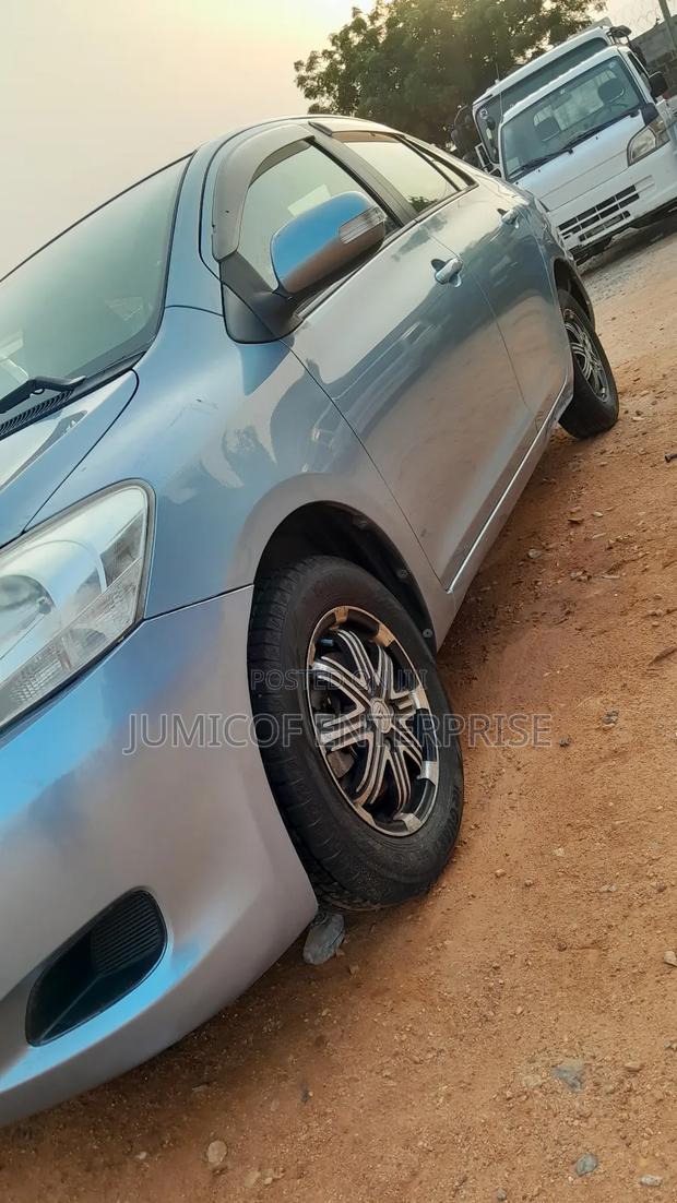 Toyota Belta 2012 Blue