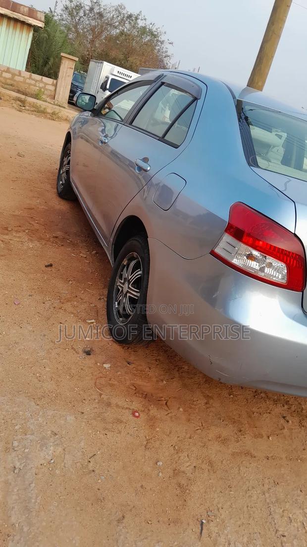 Toyota Belta 2012 Blue