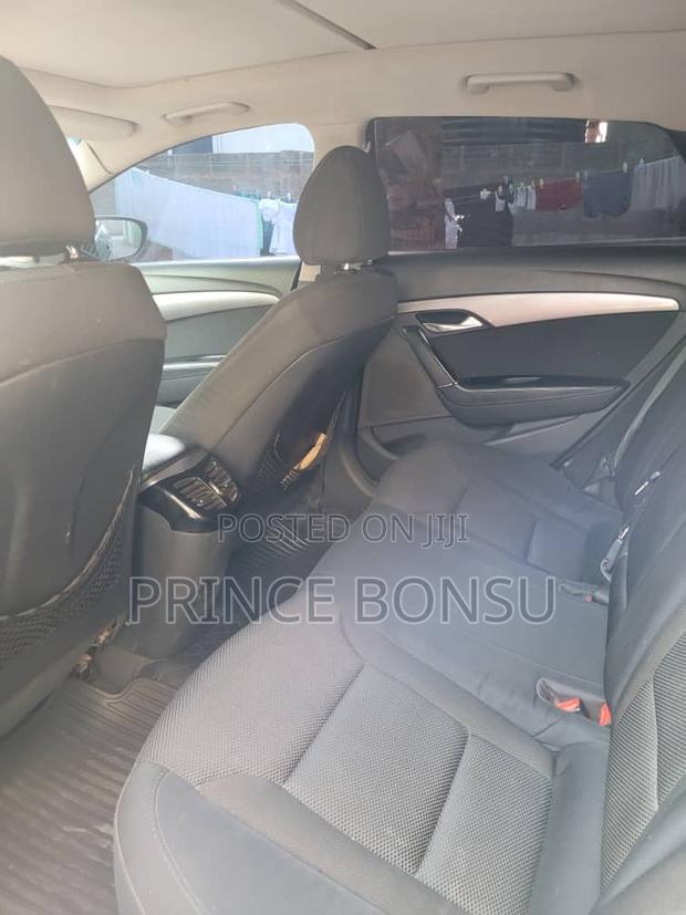 Hyundai i40 2016 Blue