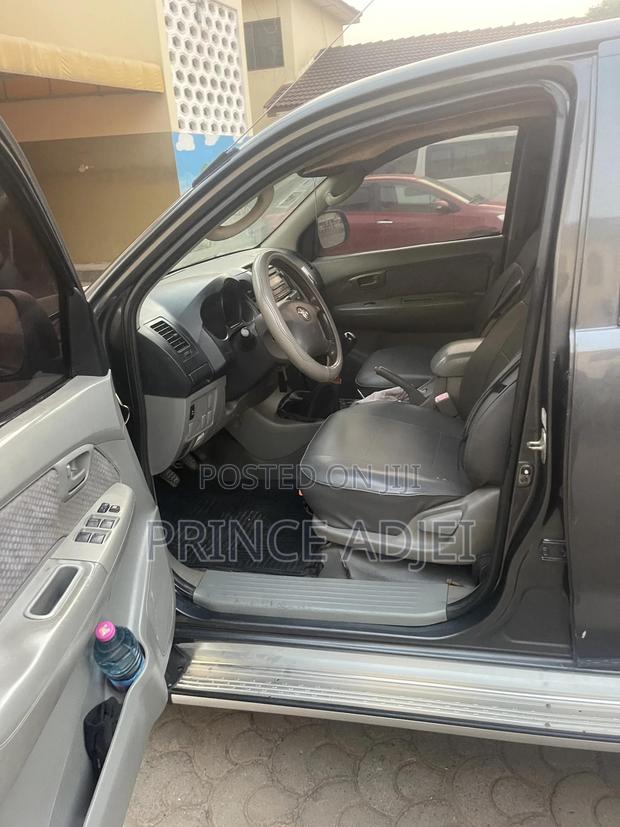 Toyota Hilux 2.5 D-4D Double Cab 2008 Gray