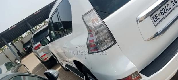 Lexus GX 460 Luxury 2014 White