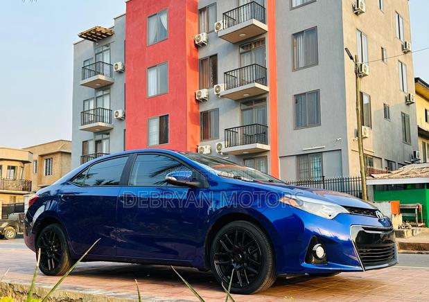 Toyota Corolla S 4dr Sedan (1.8L 4cyl CVT) 2016 Blue