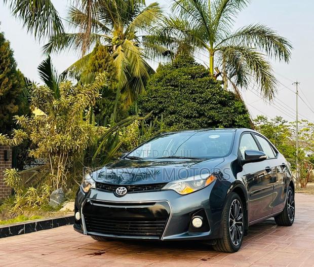 Toyota Corolla S 4dr Sedan (1.8L 4cyl CVT) 2016 Gray