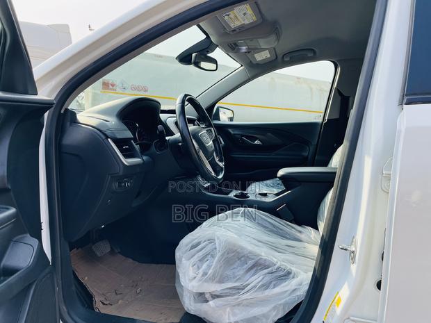 GMC Terrain 2021 White