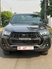 Toyota Hilux 2023 Gray for sale