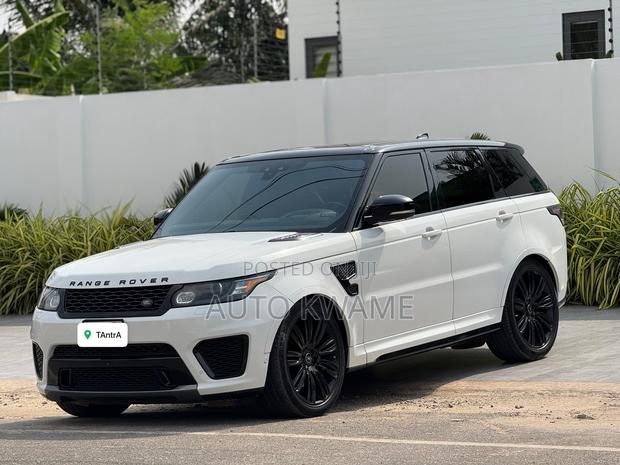 Land Rover Range Rover Sport SVR 4x4 (5.0L 8cyl 8A) 2017 White