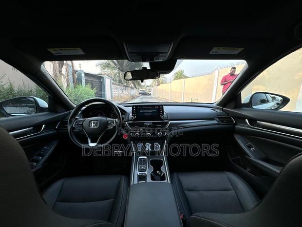 Honda Accord Sport 2.0T 2020 White