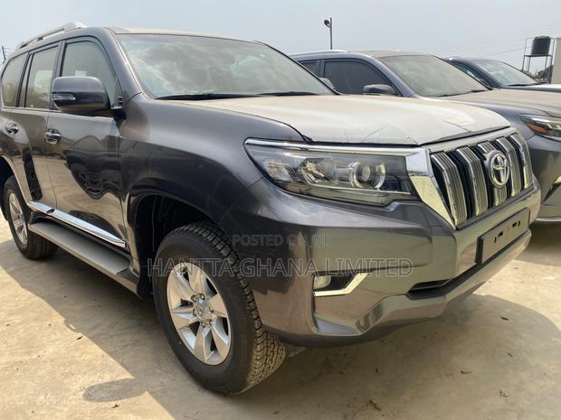 New Toyota Land Cruiser Prado 2022 Gray