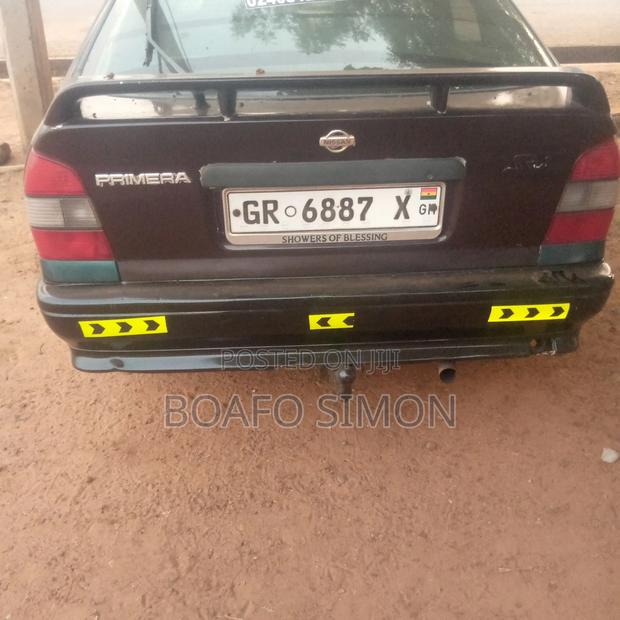 Nissan Primera 1999 Brown