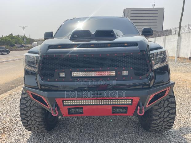 Toyota Tundra 2017 Black