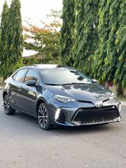 Toyota Corolla SE (1.8L 4cyl 6M) 2018 Gray for sale