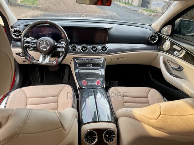 Mercedes-Benz E300 2019 Red